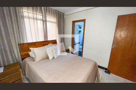 Quarto 1 de apartamento à venda com 3 quartos, 141m² em Sagrada Família, Belo Horizonte