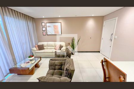 Sala de apartamento à venda com 3 quartos, 141m² em Sagrada Família, Belo Horizonte