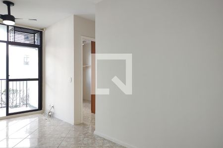 Sala de apartamento para alugar com 3 quartos, 65m² em Barra da Tijuca, Rio de Janeiro