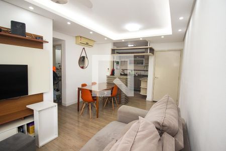 Sala de apartamento à venda com 3 quartos, 70m² em Teresópolis, Porto Alegre