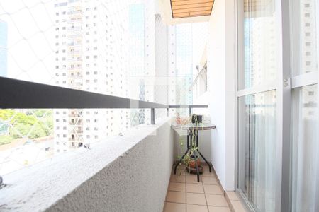 Varanda de apartamento para alugar com 3 quartos, 107m² em Vila Progredior, São Paulo