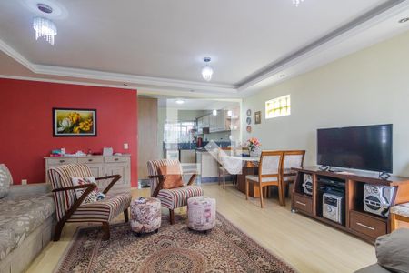 Casa à venda com 193m², 4 quartos e 2 vagasSala