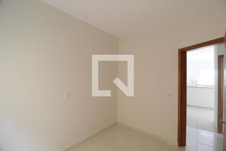 Quarto 1 de apartamento para alugar com 2 quartos, 51m² em Jardim Inconfidência, Uberlândia