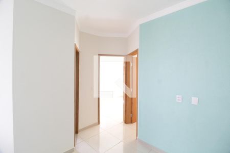 Sala de apartamento para alugar com 2 quartos, 51m² em Jardim Inconfidência, Uberlândia