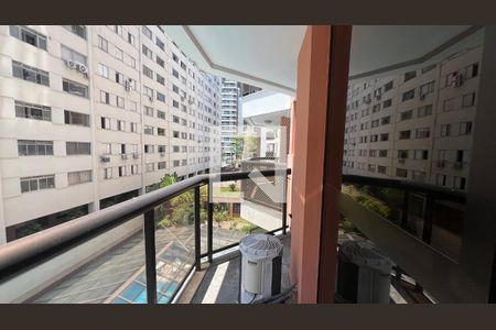 Sacada de apartamento para alugar com 2 quartos, 70m² em Jardins, São Paulo