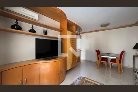 Sala de TV de apartamento para alugar com 2 quartos, 70m² em Jardins, São Paulo