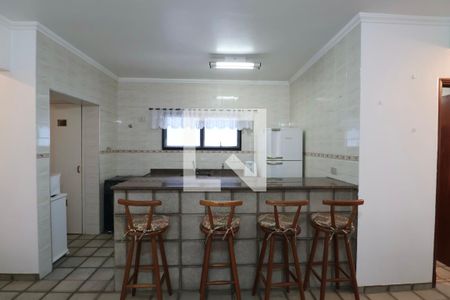 Apartamento para alugar com 100m², 2 quartos e 1 vaga Apartamento para alugar com 100m², 2 quartos e 1 vagaCozinha