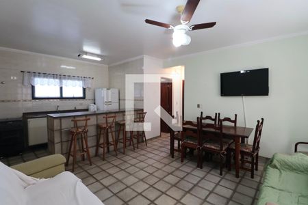 Sala de apartamento para alugar com 2 quartos, 100m² em Parque Enseada, Guarujá