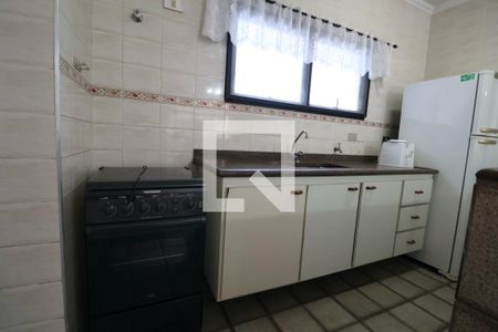 Apartamento para alugar com 100m², 2 quartos e 1 vaga Apartamento para alugar com 100m², 2 quartos e 1 vagaCozinha