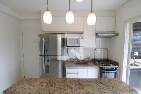 Sala / Cozinha de apartamento para alugar com 1 quarto, 35m² em Vila Diva, São Paulo