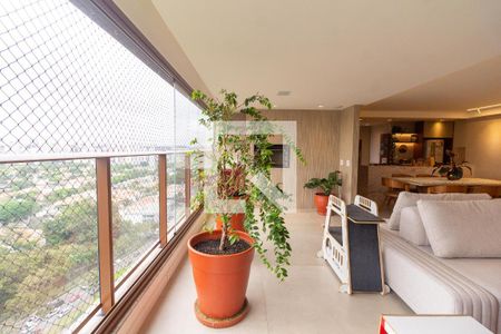 Apartamento à venda com 3 quartos, 145m² em Campo Belo, São Paulo