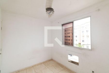 Quarto 1 de apartamento para alugar com 2 quartos, 45m² em Guaratiba, Rio de Janeiro