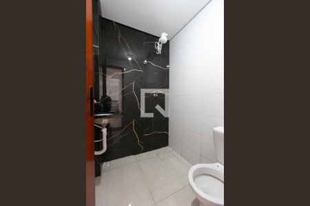Apartamento à venda com 42m², 2 quartos e 1 vaga Apartamento à venda com 42m², 2 quartos e 1 vagaBanheiro