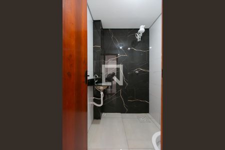 Apartamento à venda com 42m², 2 quartos e 1 vaga Apartamento à venda com 42m², 2 quartos e 1 vagaBanheiro