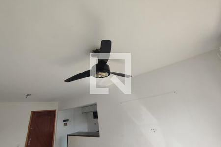 Sala de apartamento à venda com 3 quartos, 72m² em Taquara, Rio de Janeiro