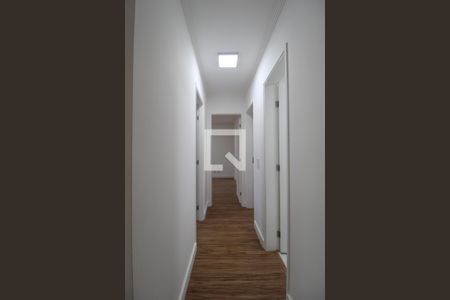 Corredor de apartamento para alugar com 3 quartos, 82m² em Loteamento Center Santa Genebra, Campinas