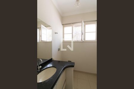 Banheiro do Quarto 1 de casa à venda com 4 quartos, 270m² em Nova Campinas, Campinas