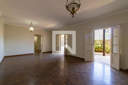 Sala de casa à venda com 4 quartos, 270m² em Nova Campinas, Campinas