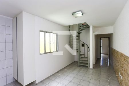 sala / cozinha de casa para alugar com 3 quartos, 174m² em Jardim Maria Rosa, Taboão da Serra