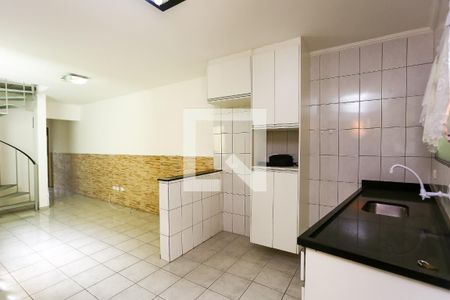 sala / cozinha de casa para alugar com 3 quartos, 174m² em Jardim Maria Rosa, Taboão da Serra