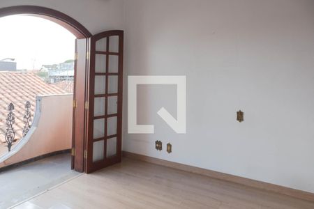 Sala de casa para alugar com 4 quartos, 375m² em Jardim Santa Mena, Guarulhos