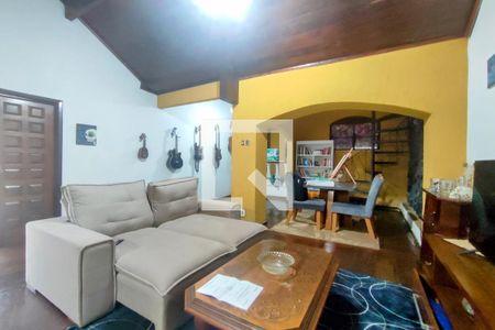 Sala de casa de condomínio para alugar com 5 quartos, 250m² em Taquara, Rio de Janeiro