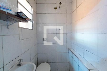 Banheiro de casa para alugar com 1 quarto, 35m² em Vila Ré, São Paulo