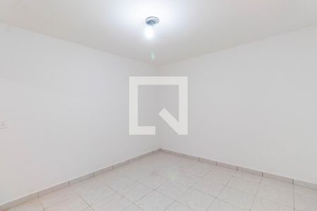 Quarto/Sala de casa para alugar com 1 quarto, 35m² em Vila Ré, São Paulo