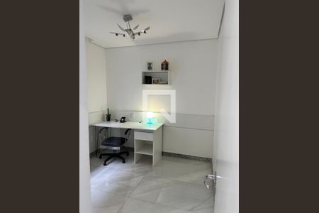 Escritório de casa à venda com 3 quartos, 180m² em Serrano, Belo Horizonte