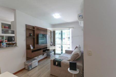 Apartamento à venda com 65m², 2 quartos e 1 vagaSala