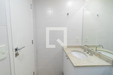 Banheiro de apartamento para alugar com 1 quarto, 38m² em Vila Clementino, São Paulo