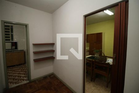 Antesala de casa à venda com 2 quartos, 341m² em Irajá, Rio de Janeiro