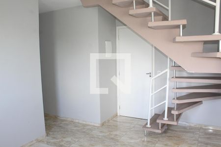 Sala de apartamento para alugar com 3 quartos, 90m² em Jardim Isis, Cotia