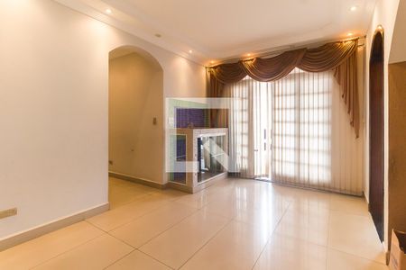 Sala de casa para alugar com 5 quartos, 300m² em Vila Aurea, Poá