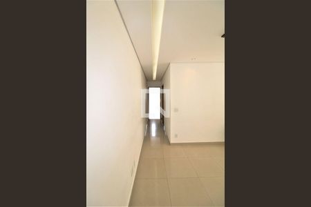 Corredor  de apartamento à venda com 2 quartos, 62m² em Buritis, Belo Horizonte