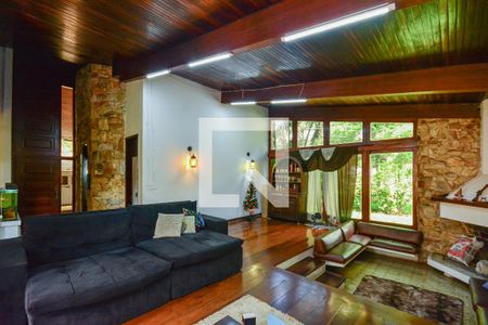 Sala de casa à venda com 4 quartos, 600m² em Jardim Santa Helena, São Paulo