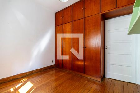 Quarto 1 de casa para alugar com 3 quartos, 235m² em Jardim Paulista, São Paulo