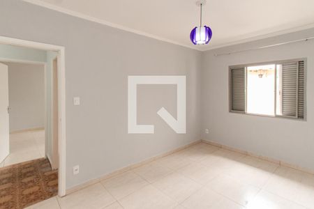 Quarto 2 de casa para alugar com 2 quartos, 120m² em Vila Isolina Mazzei, São Paulo