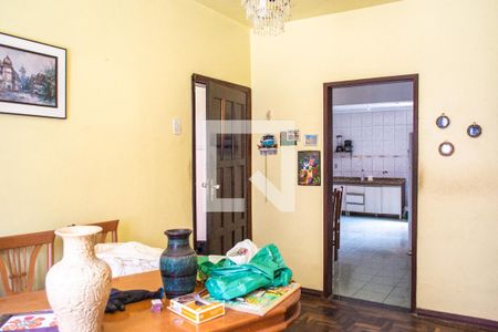 Sala  de apartamento para alugar com 2 quartos, 90m² em São José, Porto Alegre