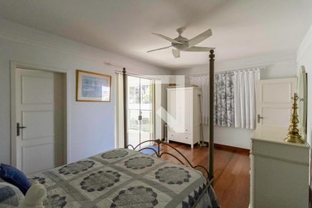 Casa de condomínio à venda com 587m², 4 quartos e 6 vagas Casa de condomínio à venda com 587m², 4 quartos e 6 vagasSuíte 3