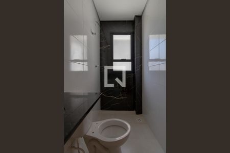 Apartamento à venda com 67m², 2 quartos e 1 vaga Apartamento à venda com 67m², 2 quartos e 1 vagaBanheiro