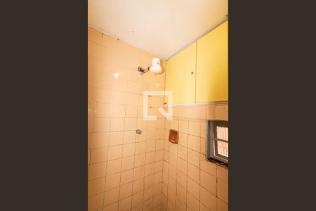 Banheiro de apartamento para alugar com 1 quarto, 60m² em Asa Norte, Brasília