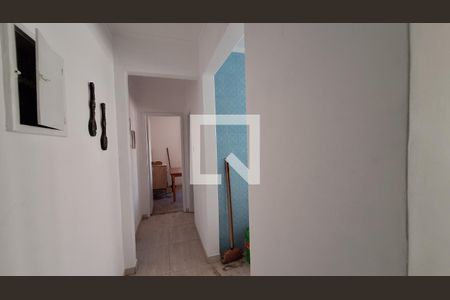 Corredor de apartamento para alugar com 2 quartos, 64m² em Vila Caiçara, Praia Grande