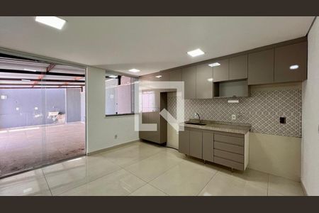 cozinha de apartamento à venda com 2 quartos, 185m² em Fernão Dias, Belo Horizonte