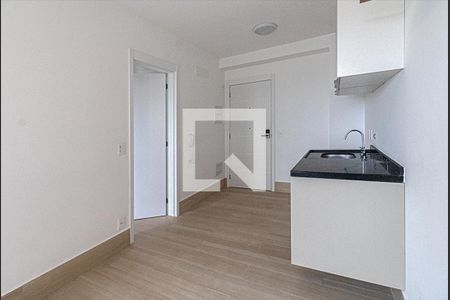 Sala/Cozinha de apartamento para alugar com 1 quarto, 33m² em Vila Gumercindo, São Paulo