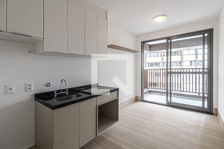 Sala/Cozinha de apartamento para alugar com 1 quarto, 33m² em Vila Gumercindo, São Paulo