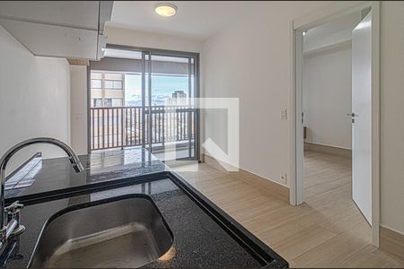 Sala/Cozinha de apartamento para alugar com 1 quarto, 33m² em Vila Gumercindo, São Paulo