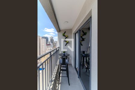 Varanda de kitnet/studio à venda com 1 quarto, 26m² em República, São Paulo