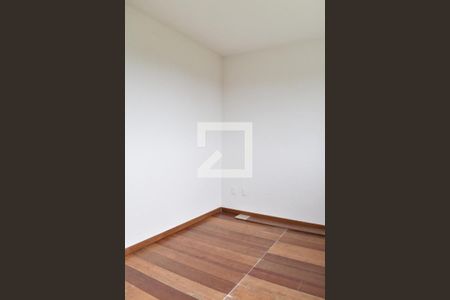 Apartamento para alugar com 2 quartos, 39m² em Umbará, Curitiba