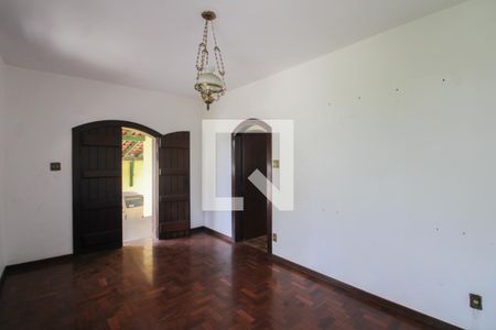 Sala de casa à venda com 3 quartos, 370m² em Pampulha, Belo Horizonte